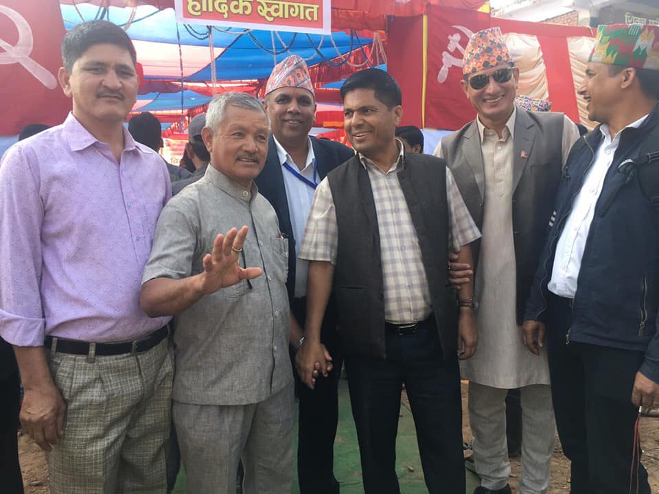नेकपा सुर्खेतको चियापान
