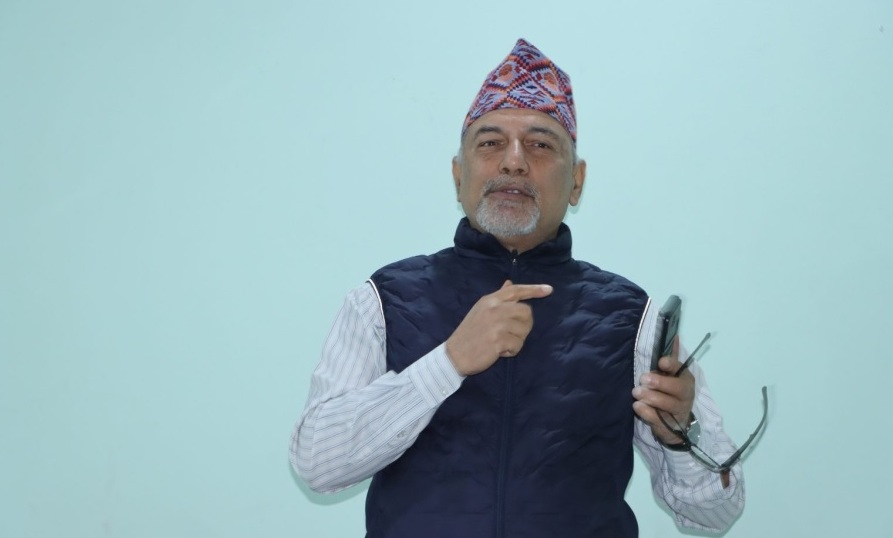 ‘पत्रकारले आफ्नो ओज घटाउन हुन्न’