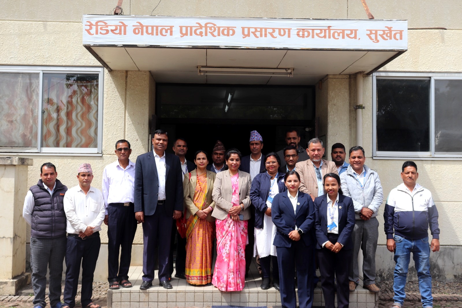 रेडियो नेपाललाई प्रतिस्पर्धी बनाउन सञ्चार तथा सूचना प्रविधि सचिव बस्नेतको जोड